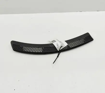 Mitsubishi Lancer Quarter panel pressure vent 7407A122