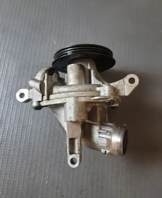 Volvo V90 Cross Country Water pump 32252604