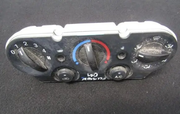 Ford Fusion Climate control unit 2s6h19980bd