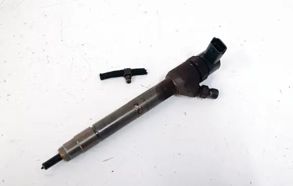 Hyundai ix35 Fuel injector 338002F300 0445110374