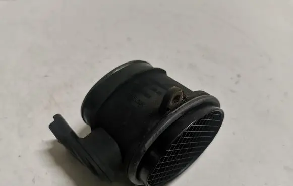 Citroen C4 I Mass air flow meter 72834204