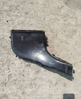 Volvo V40 Air intake duct part 31338658