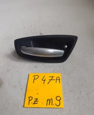 BMW 1 E81 E87 Front door interior handle 1062851