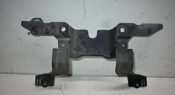 Other engine bay part