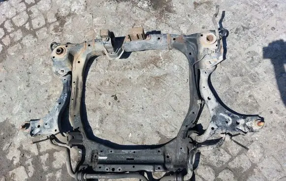Hyundai Santa Fe Front axle beam
