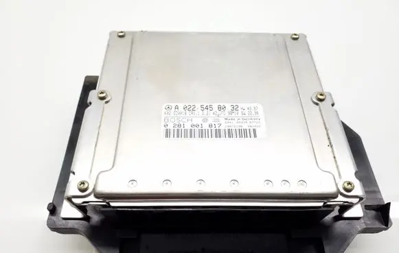Mercedes-Benz E W210 Engine control unit/module A0225458032 0281001817