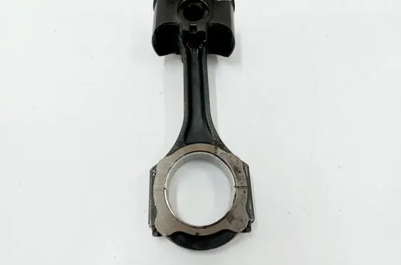 Mercedes-Benz E W213 Piston with connecting rod 