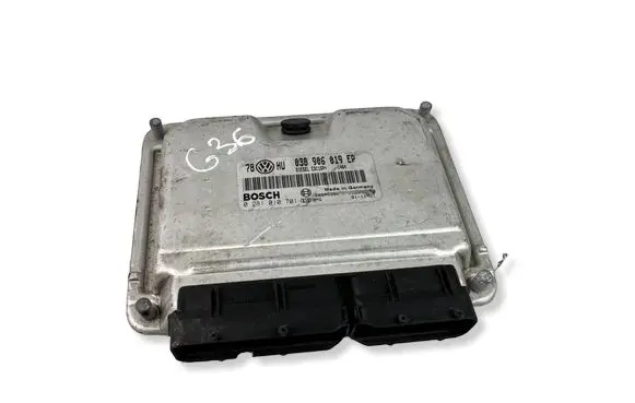 Volkswagen PASSAT B5 Engine control unit/module 038906019EP 28SA5350 0281010701