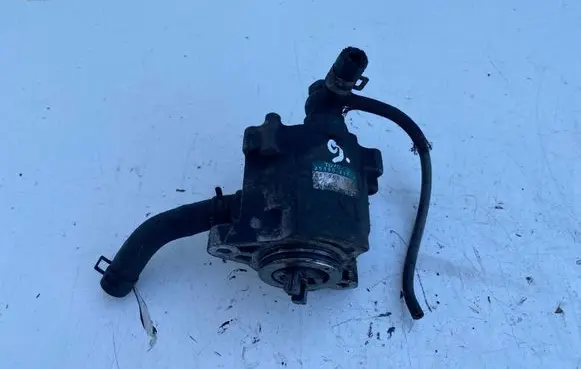 Toyota Avensis T220 Vacuum pump 2930027010