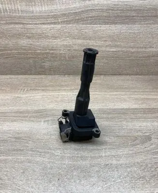 BMW 5 E39 High voltage ignition coil 0221504004 1703227