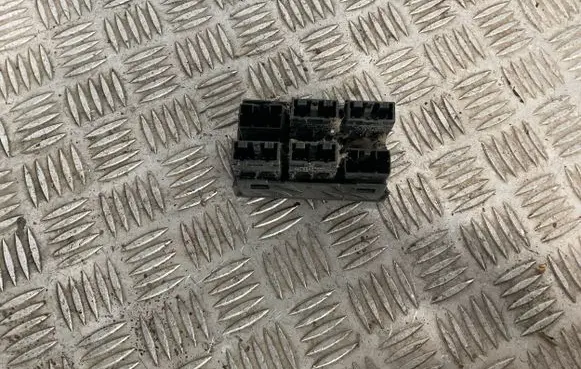Land Rover Discovery Hazard light switch