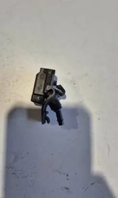 Dodge Charger Windshield washer spray nozzle