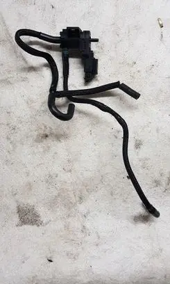 Ford Kuga II Turbo solenoid valve 
