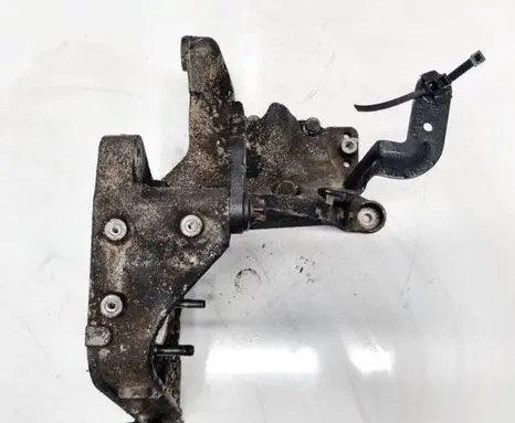 Saab 9-3 Ver2 Engine mounting bracket 55194411