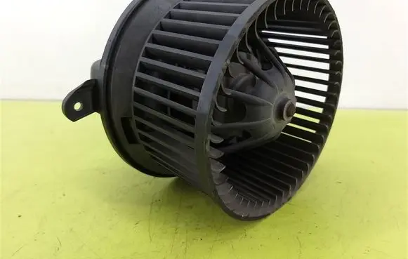 Citroen Berlingo Heater fan/blower 93828972