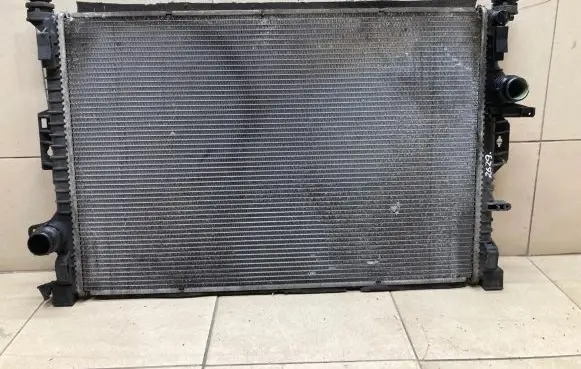 Volvo XC60 Coolant radiator