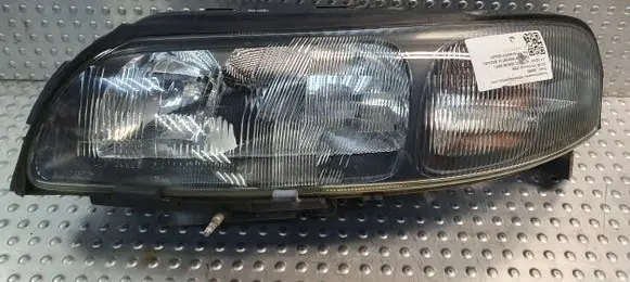 Volvo V70 Headlight/headlamp 89007907
