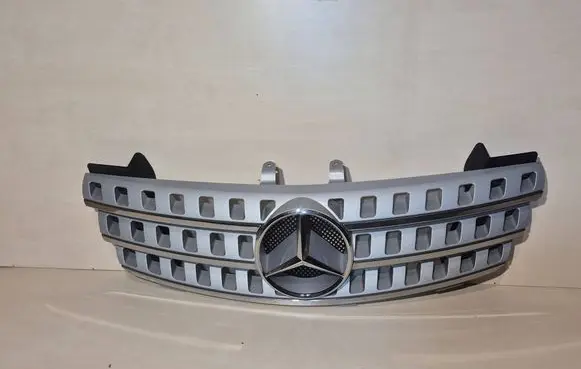 Mercedes-Benz ML W164 Front bumper upper radiator grill A1648880123 A1648800685 A1648880141