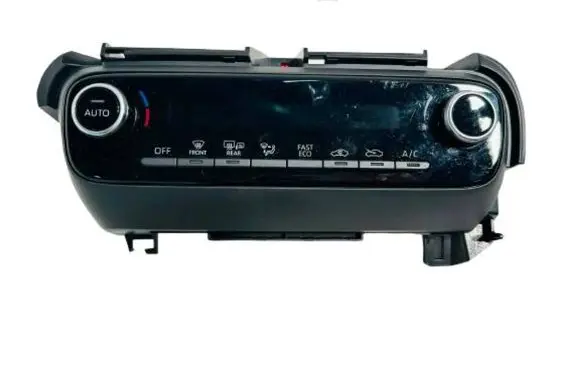 Toyota Yaris XP210 Climate control unit 559000DN50