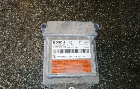 Mercedes-Benz Vito Viano W639 Airbag control unit/module 0285010224 A9064461142