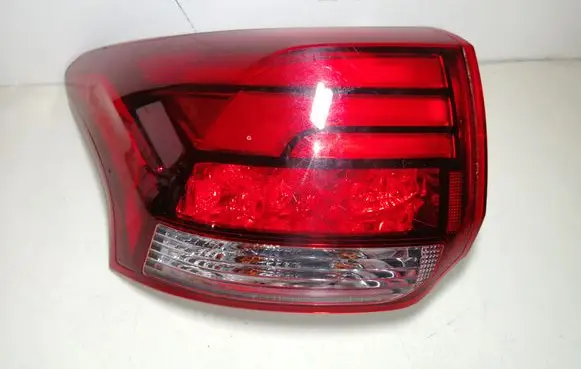 Mitsubishi Outlander Rear/tail lights