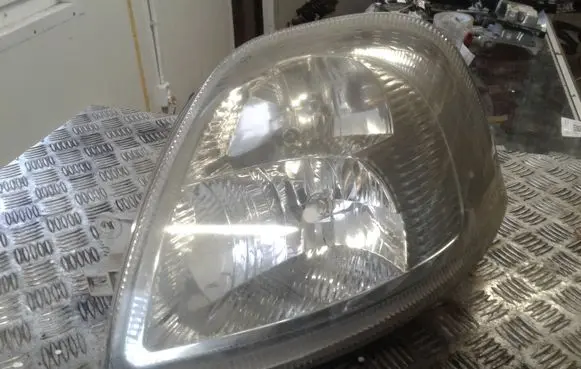 Renault Master II Headlight/headlamp