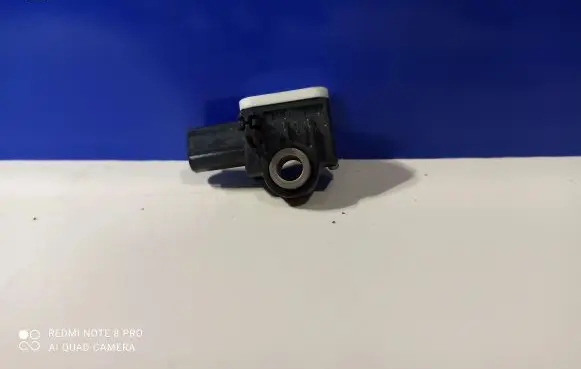 Volvo S60 Airbag deployment crash/impact sensor 31334336