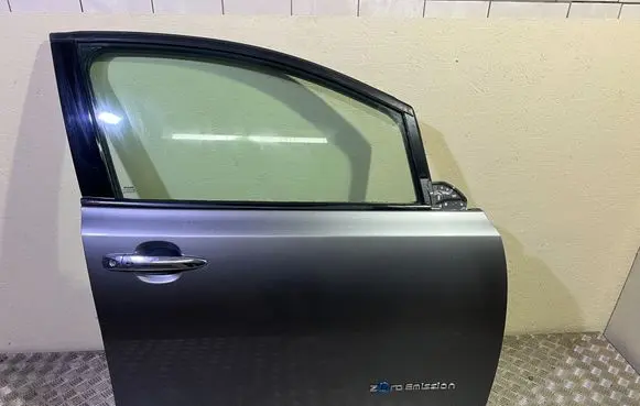 Nissan Leaf II (ZE1) Front door