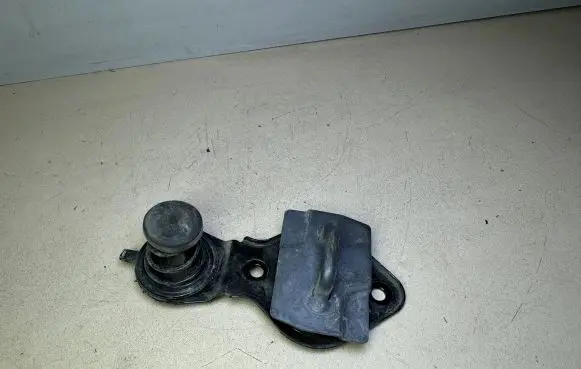 Mercedes-Benz CLS C219 Engine bonnet/hood lock/latch loop/hook A2118800360 2118800360