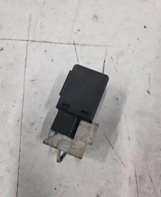 Nissan Navara D40 Other relay 24330C9900