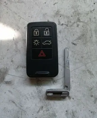Volvo S80 Ignition key/card 