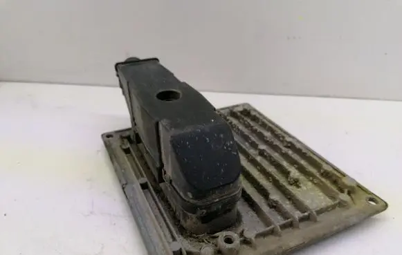 Ford Focus Engine control unit/module S118325001 J38AC