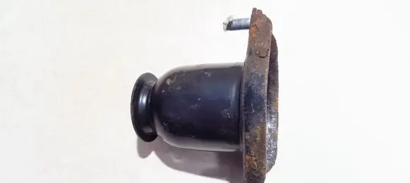 Toyota Prius (XW20) Coil spring mount 