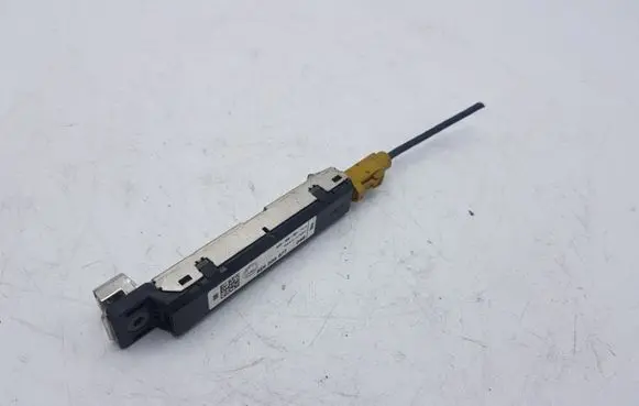 Skoda Octavia Mk3 (5E) Aerial antenna amplifier 5E9035577
