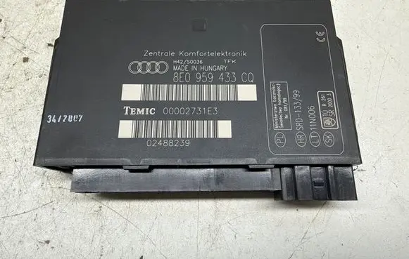Audi A4 S4 B7 8E 8H Comfort/convenience module 8E0959433CQ HJJS0036 00002731E3