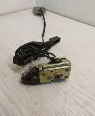 Citroen C3 Front door lock