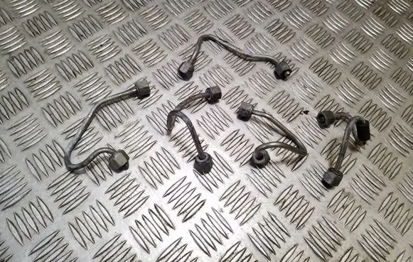 Renault Scenic III - Grand scenic III Fuel injector supply line/pipe 