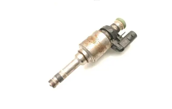 Ford C-MAX II Fuel injector DM5G-9F593-AA
