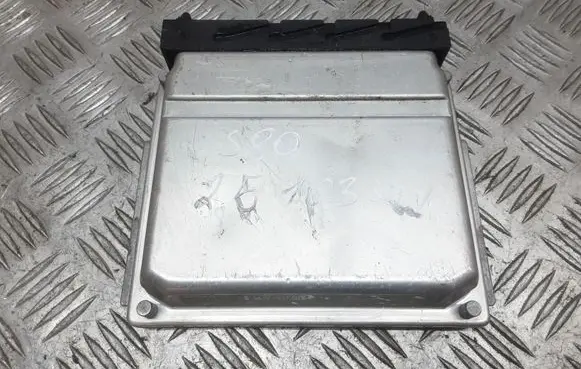 Volvo S80 Engine control unit/module 0281001776