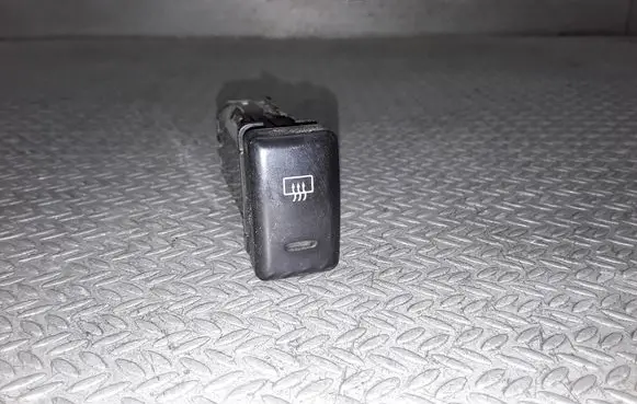 Opel Frontera B Windscreen/window heater switch M18872