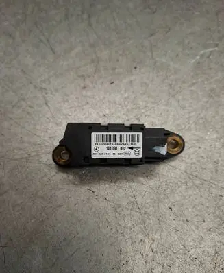 Mercedes-Benz E W211 Airbag deployment crash/impact sensor 0018209126 101050002