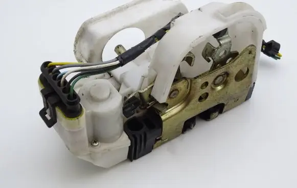 Fiat Punto (176) Front door lock 