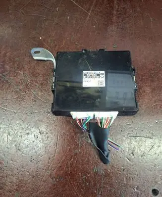 Toyota Avensis T270 Other control units/modules 8969005020 MB1028500051