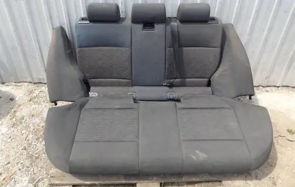BMW 3 E46 Second row seats 