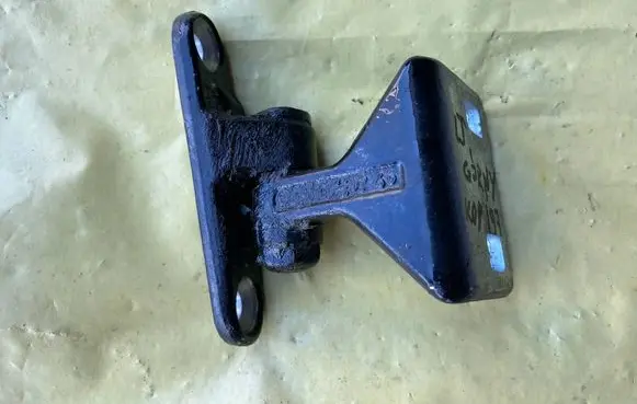 Mercedes-Benz C W203 Rear door upper hinge A2037300137