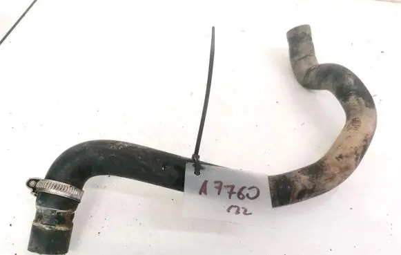 Audi A4 S4 B5 8D Engine coolant pipe/hose
