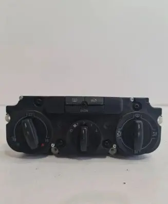 Volkswagen Touran I Climate control unit 743138