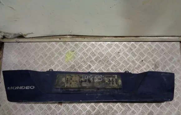 Ford Mondeo MK IV Tailgate/boot cover trim set BS71A423A40A