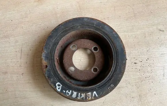 Opel Vectra B Crankshaft pulley
