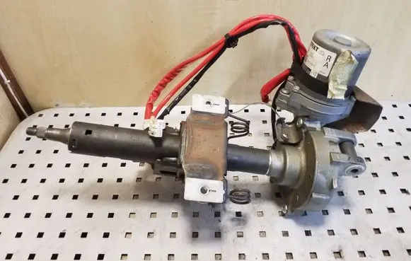 Toyota Avensis T270 Steering wheel axle 4525005590